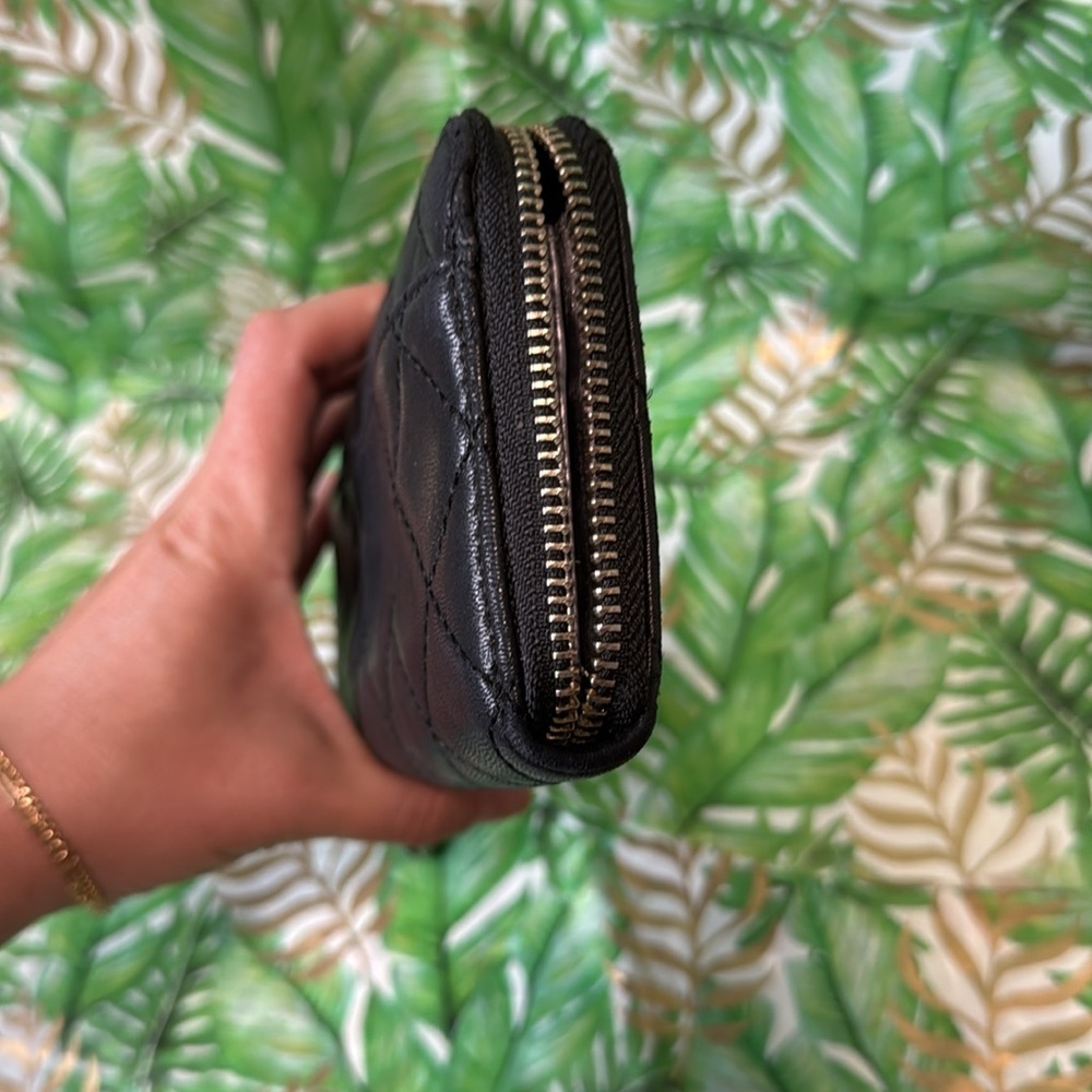 Black Quilted Wallet - Picture 7 of 8